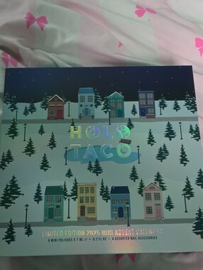 Holo Taco Limited Edition 12-Day Mini Advent Calendar Box - Box Only